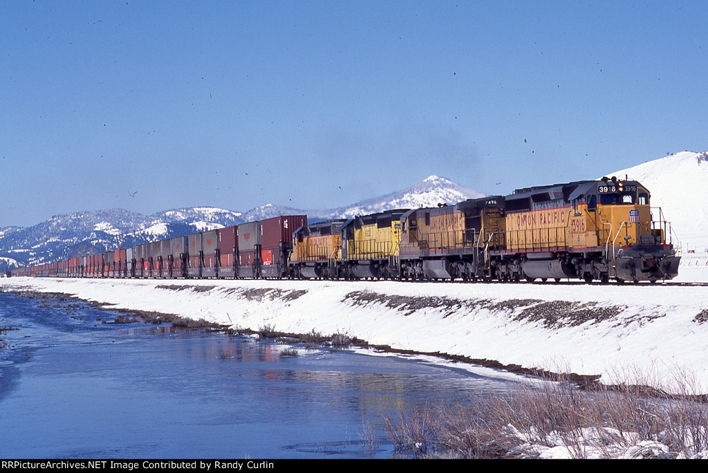 UP 3916 East